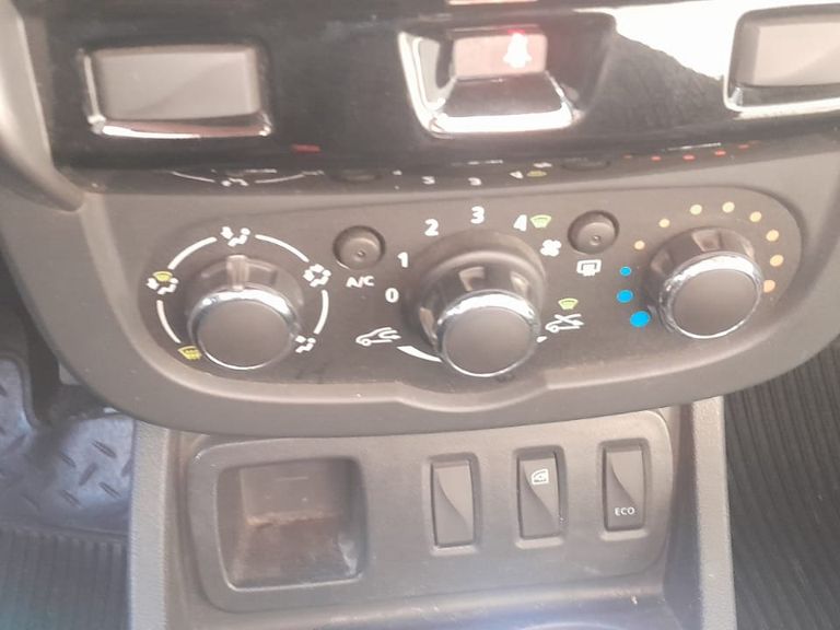 Renault DUSTER OROCH Expression 1.6 Flex 16V Mec