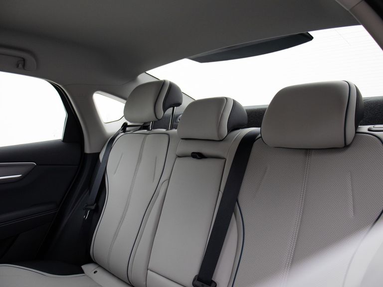 BYD King GS 1.5 16V Aut. (Hibrido)