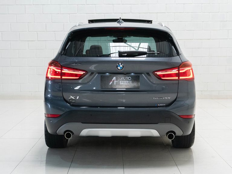 BMW X1 SDRIVE 20i X-Line 2.0 TB Active Flex