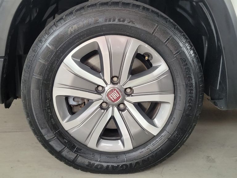 Fiat Toro Freedom 1.8 16V Flex Aut.
