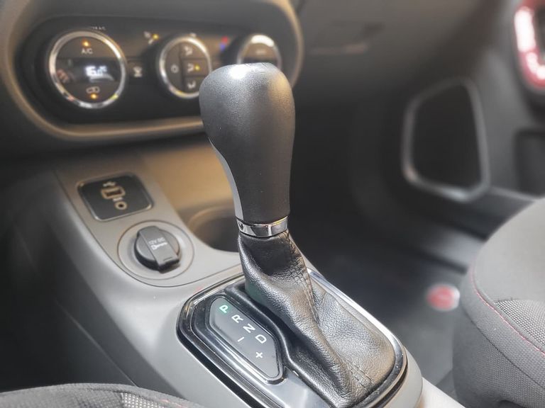 Fiat Toro Freedom 1.8 16V Flex Aut.