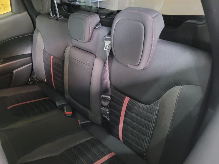 Fiat Toro Freedom 1.8 16V Flex Aut.