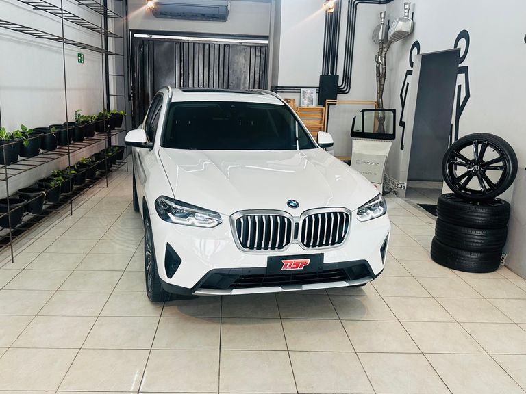 BMW X3 XDRIVE 30e X-Line Turbo Híbrido Aut.