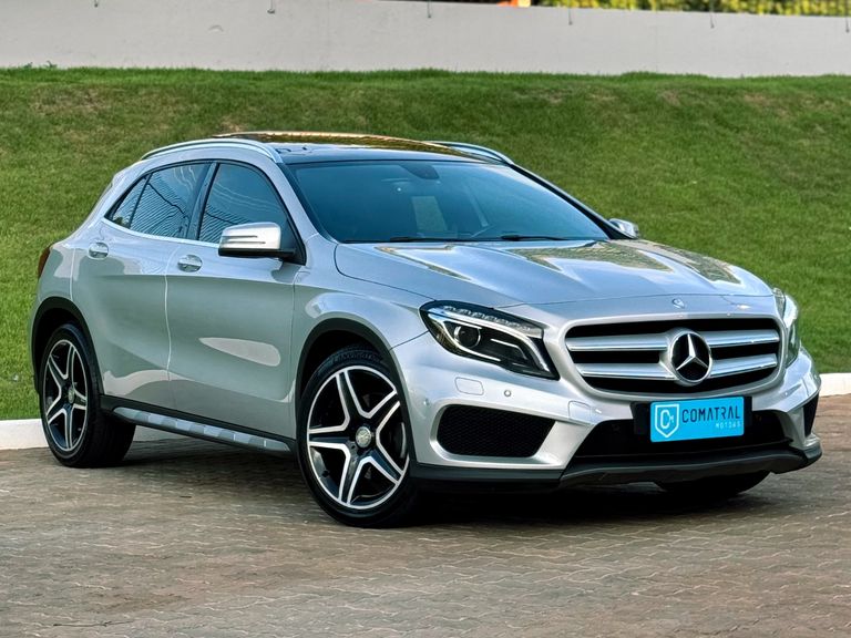 Mercedes GLA 250 Sport 2.0 TB 16V 4x2  211cv Aut.