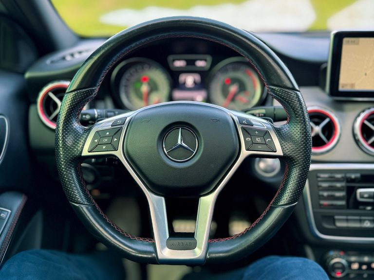 Mercedes GLA 250 Sport 2.0 TB 16V 4x2  211cv Aut.