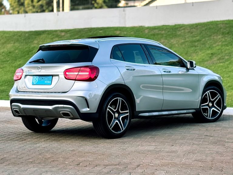 Mercedes GLA 250 Sport 2.0 TB 16V 4x2  211cv Aut.