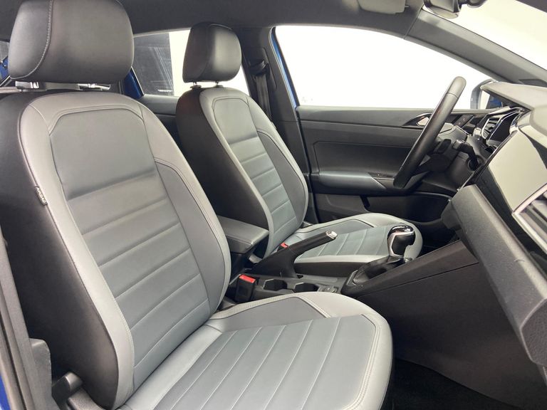 VolksWagen Nivus Highline 1.0 200 TSI Flex Aut.