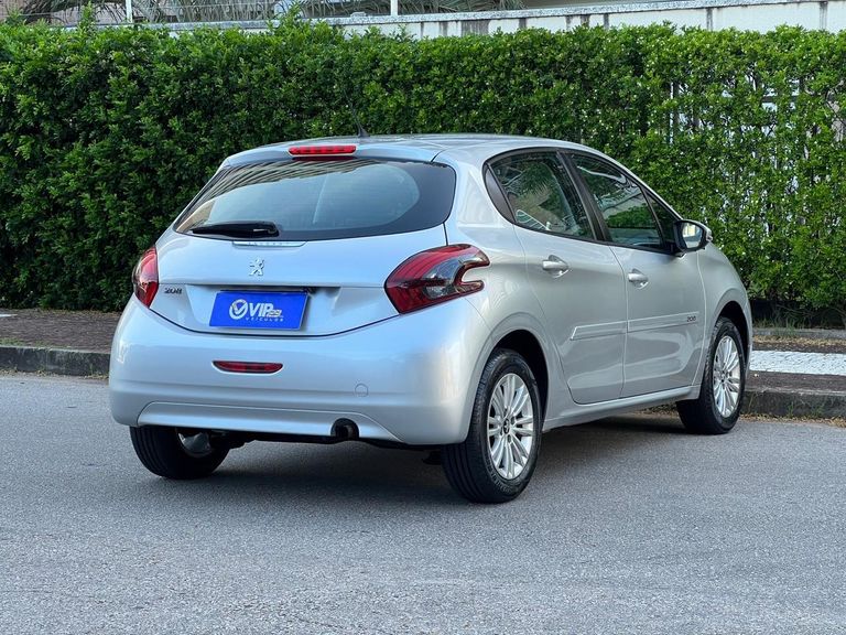 Peugeot 208 Active 1.2 Flex 12V 5p Mec.