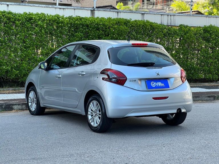 Peugeot 208 Active 1.2 Flex 12V 5p Mec.