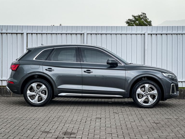 Audi Q5 S-Line 2.0 TFSI Quattro S-tronic