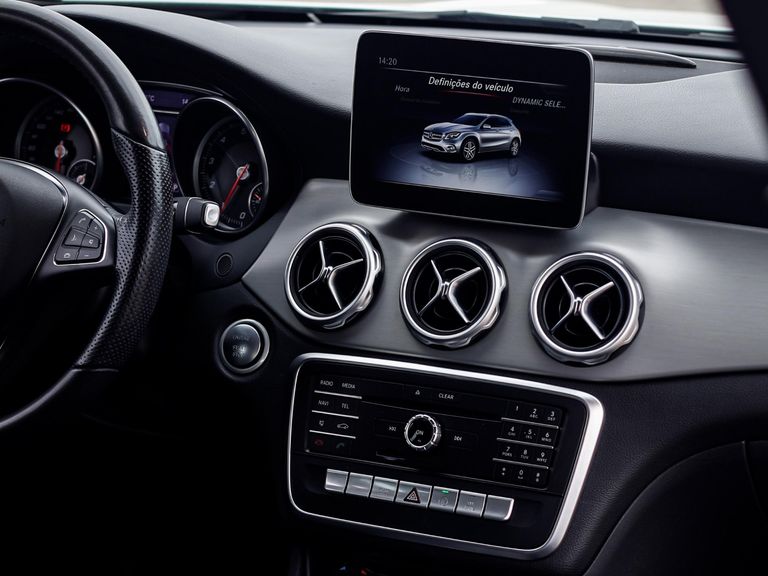 Mercedes GLA 200 Advance 1.6/1.6 TB 16V Flex Aut.