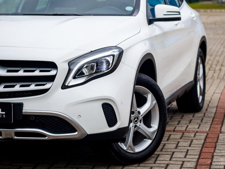 Mercedes GLA 200 Advance 1.6/1.6 TB 16V Flex Aut.