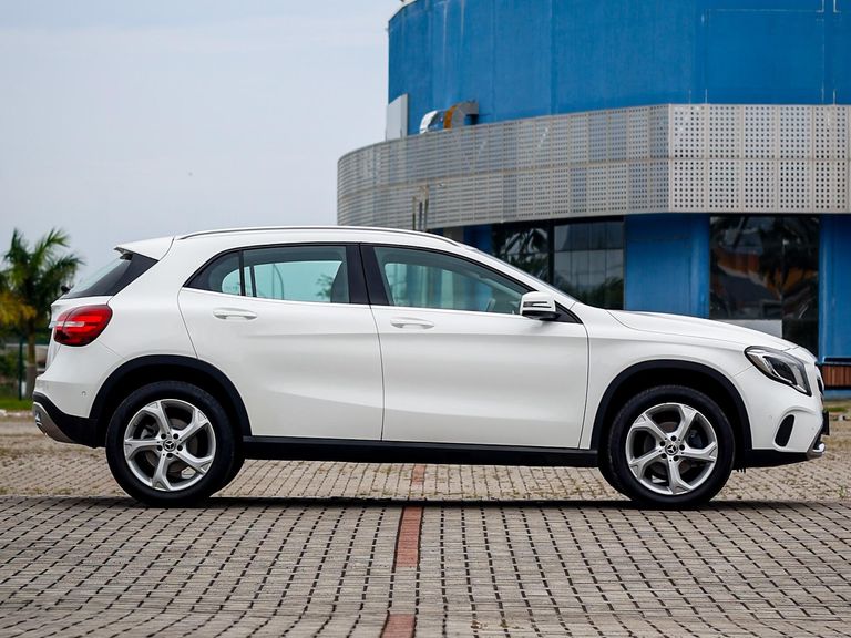 Mercedes GLA 200 Advance 1.6/1.6 TB 16V Flex Aut.