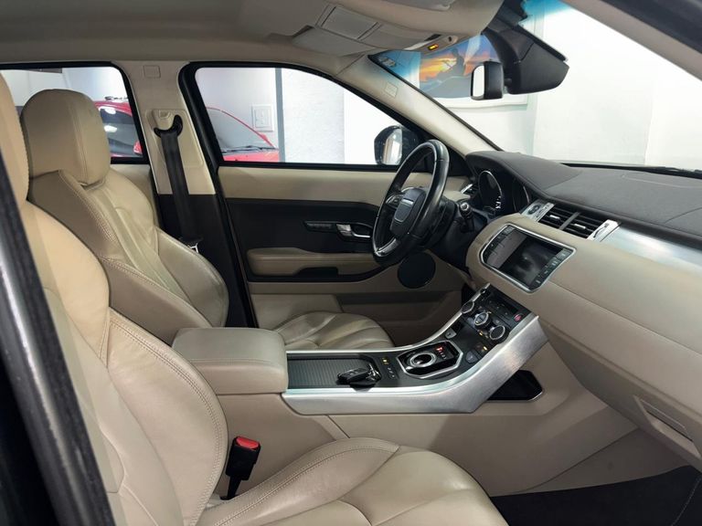 Land Rover Range R.EVOQUE Pure  2.0 Aut. 5p