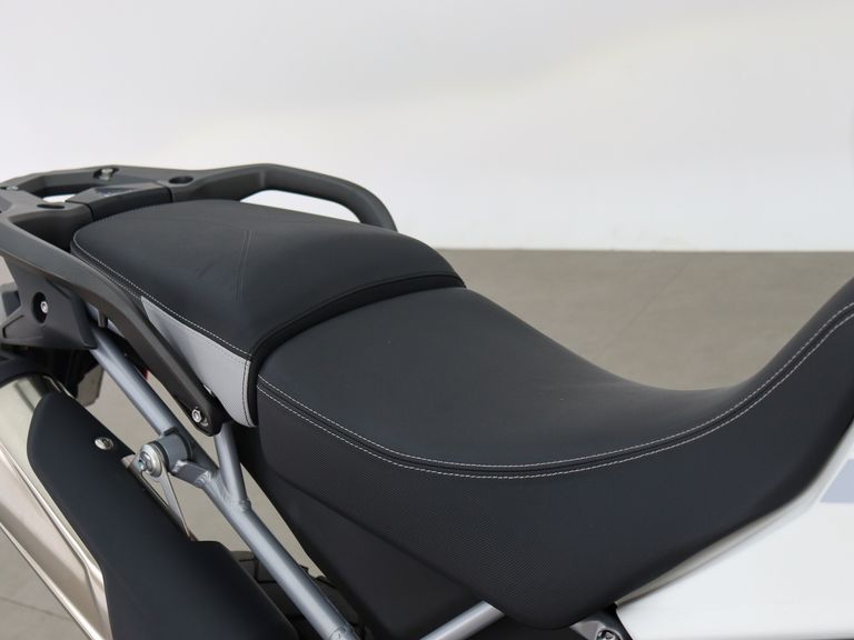 TRIUMPH TIGER 900 RALLY PRO