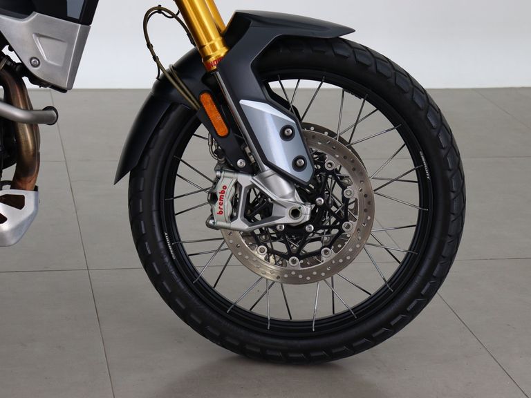 TRIUMPH TIGER 900 RALLY PRO