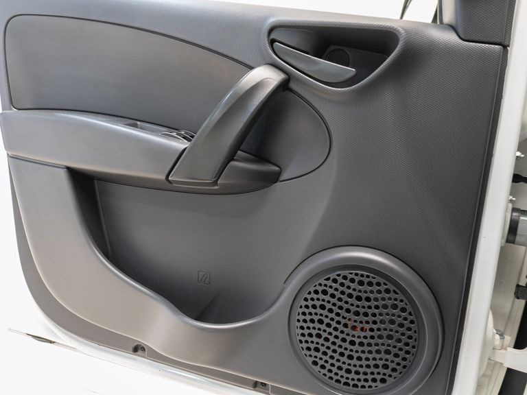 Fiat Grand Siena ATTRACTIVE 1.0 Flex 8V 4p