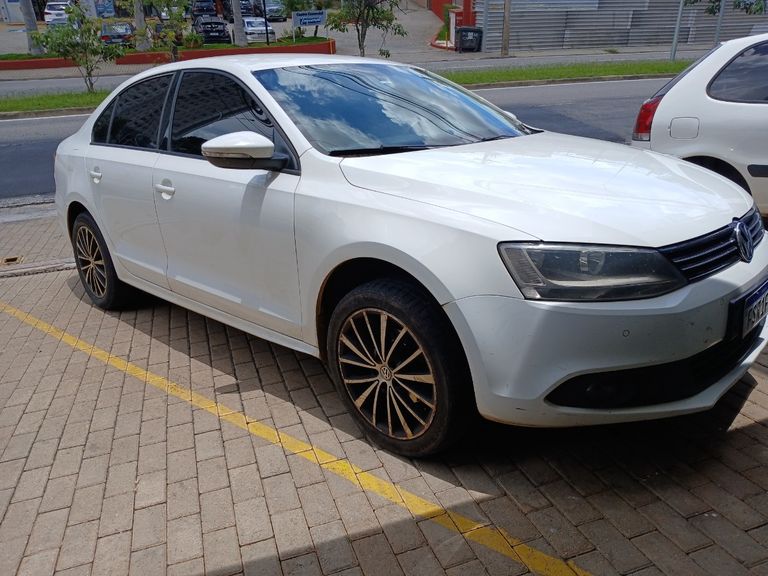 VolksWagen JETTA Comfortline 2.0 T.Flex 8V 4p Tipt.