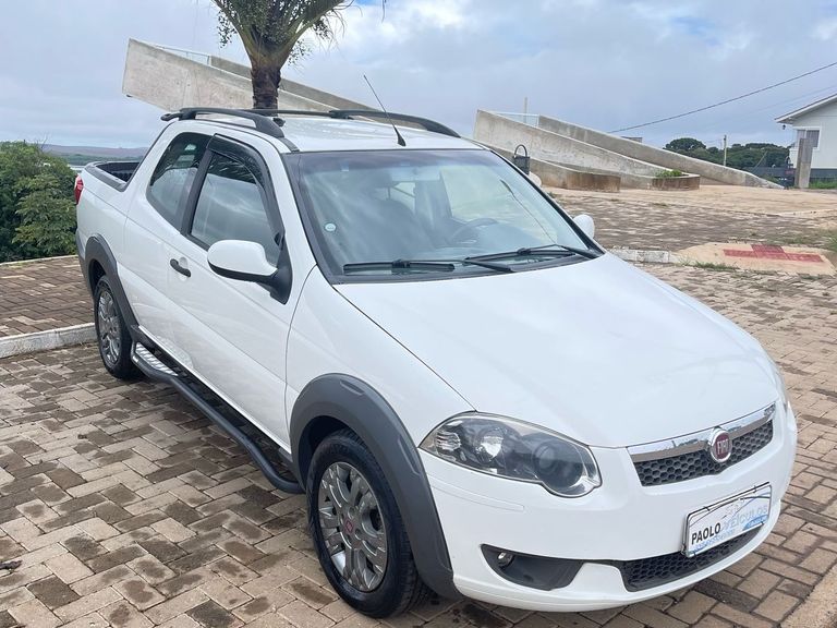 Fiat Strada Trekking 1.6 16V Flex CD