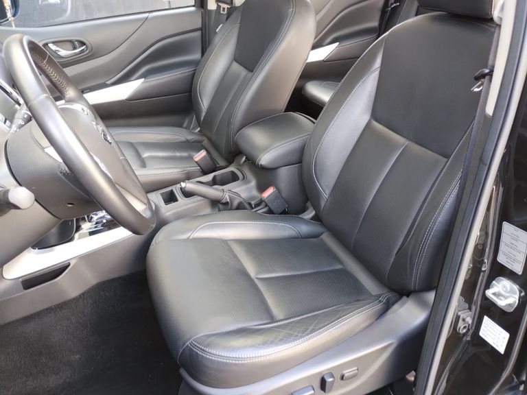 Nissan Frontier LE CD 4x4 2.3 Bi-TB Diesel Aut.