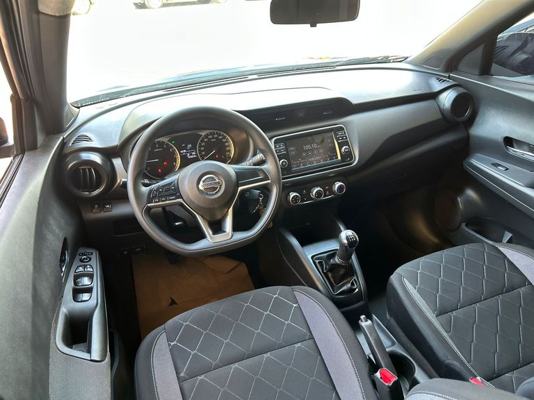 Nissan KICKS S 1.6 16V FlexStar 5p Mec.