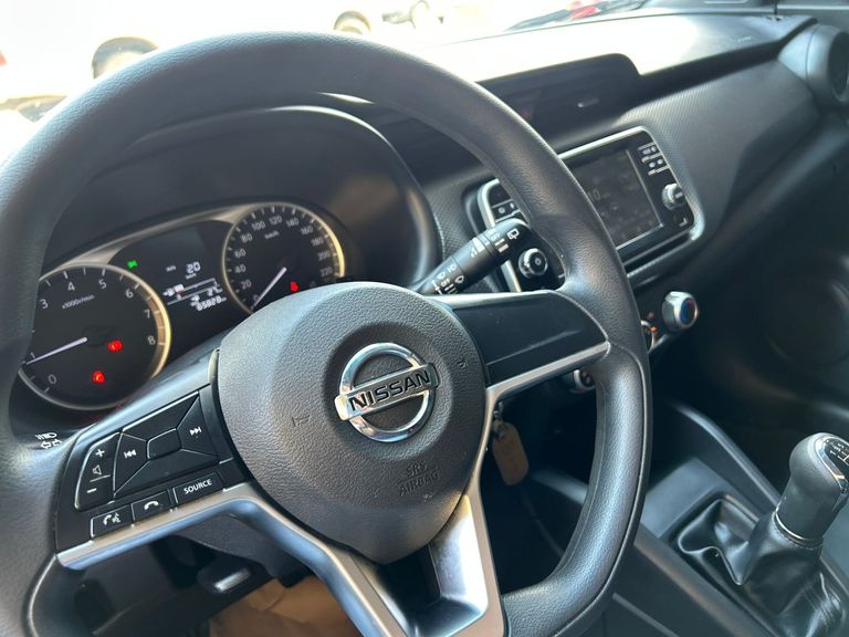 Nissan KICKS S 1.6 16V FlexStar 5p Mec.