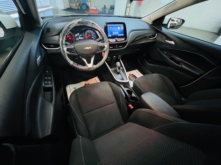 Chevrolet ONIX SEDAN Plus LT 1.0 12V TB Flex Aut.