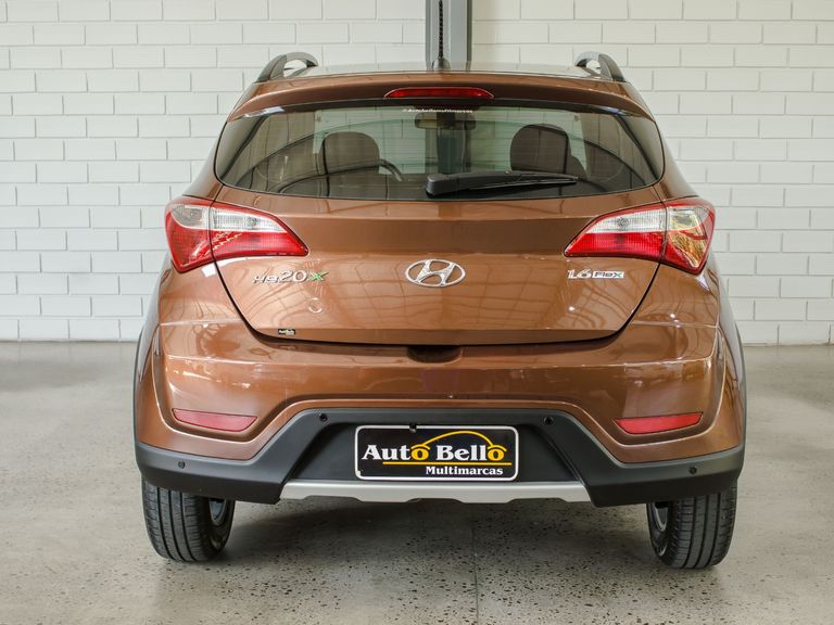 Hyundai HB20X Style 1.6 Flex 16v Mec.