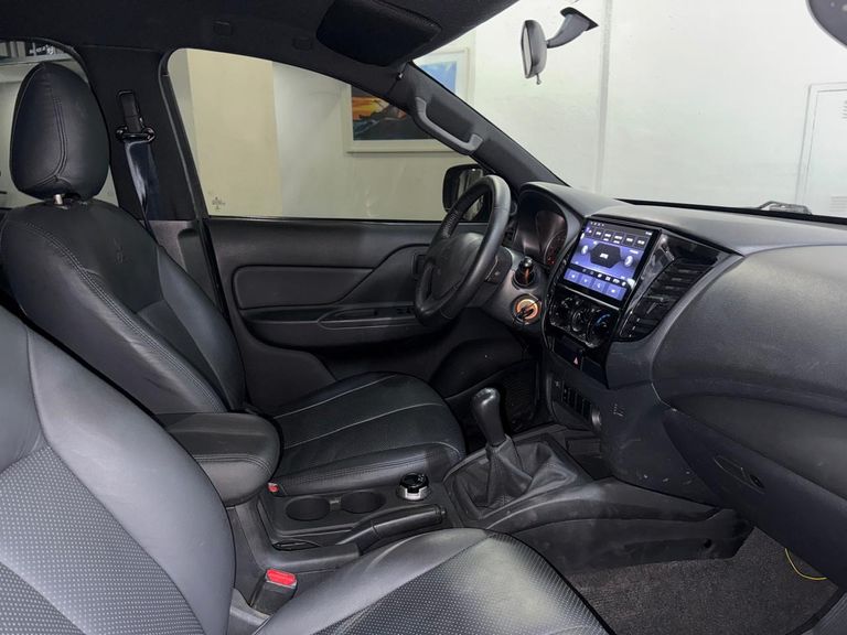 Mitsubishi L200 Triton Sport GLX 2.4 CD Diesel Mec.