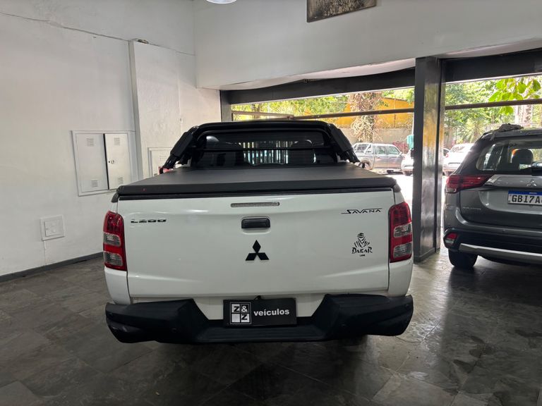 Mitsubishi L200 Triton Sport GLX 2.4 CD Diesel Mec.