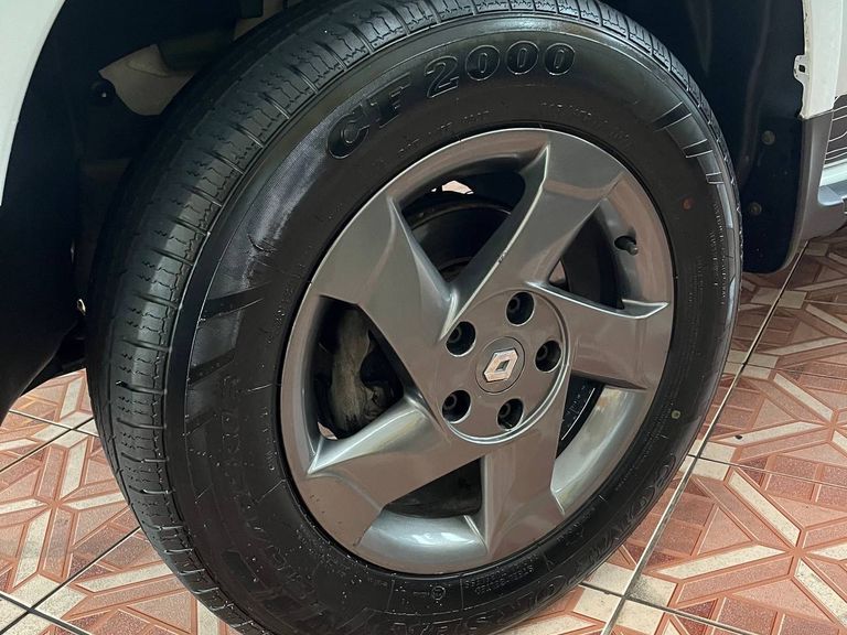 Renault DUSTER Dynamique 4x4 2.0 Hi-Flex 16V Mec