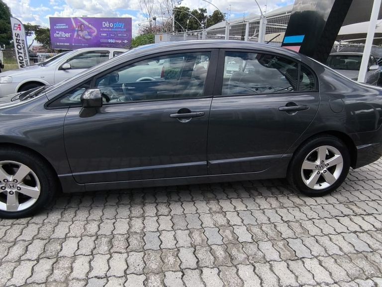 Honda Civic Sedan LXS 1.8/1.8 Flex 16V Mec. 4p