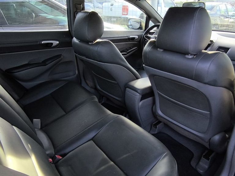 Honda Civic Sedan LXS 1.8/1.8 Flex 16V Mec. 4p
