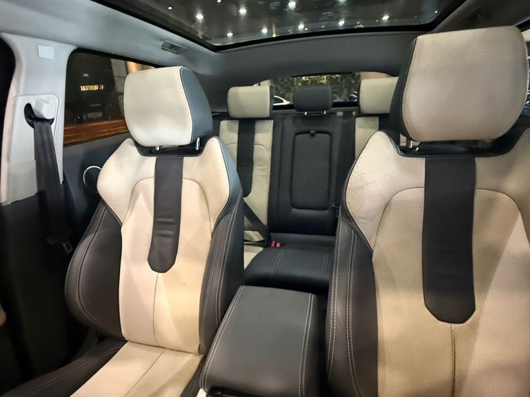 Land Rover Range R.EVOQUE Dynamic 2.0 Aut 5p