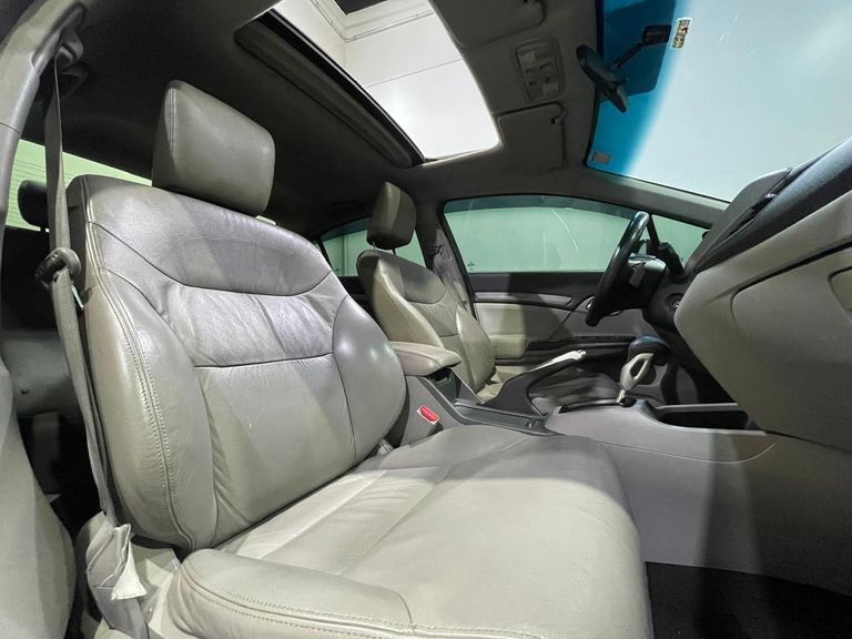 Honda Civic Sedan EXS 1.8/1.8 Flex 16V Aut. 4p