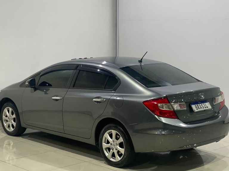 Honda Civic Sedan EXS 1.8/1.8 Flex 16V Aut. 4p