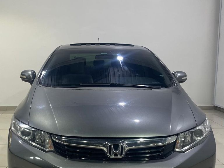 Honda Civic Sedan EXS 1.8/1.8 Flex 16V Aut. 4p