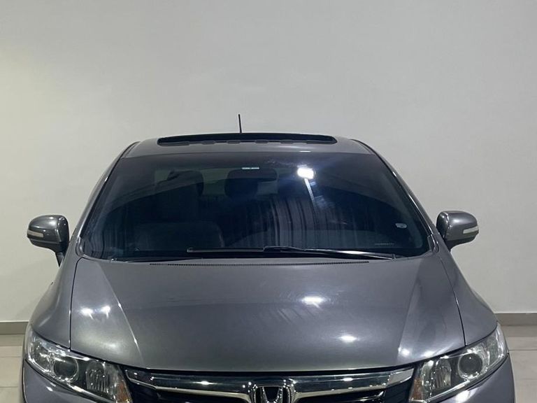Honda Civic Sedan EXS 1.8/1.8 Flex 16V Aut. 4p