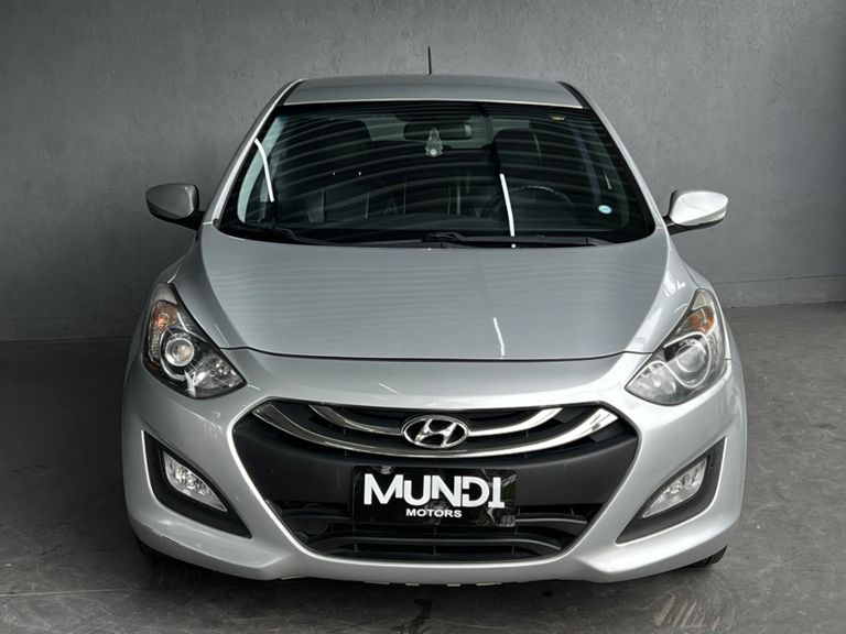 Hyundai i30 1.8 16V Aut. 5p