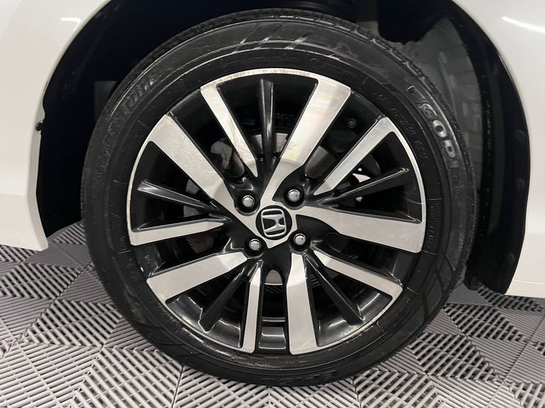 Honda CITY Sedan Touring 1.5 Flex 16V 4p Aut.