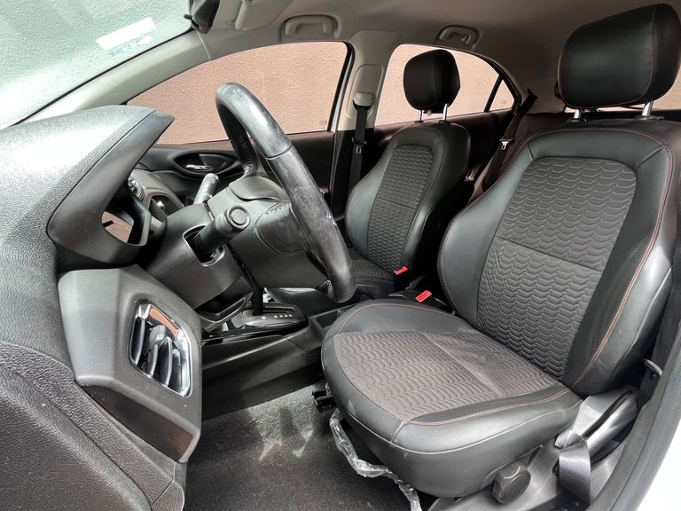 Chevrolet ONIX HATCH LTZ 1.4 8V FlexPower 5p Aut.