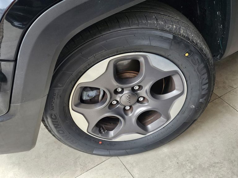 Jeep Renegade STD 1.8 4x2 Flex 16v Aut.