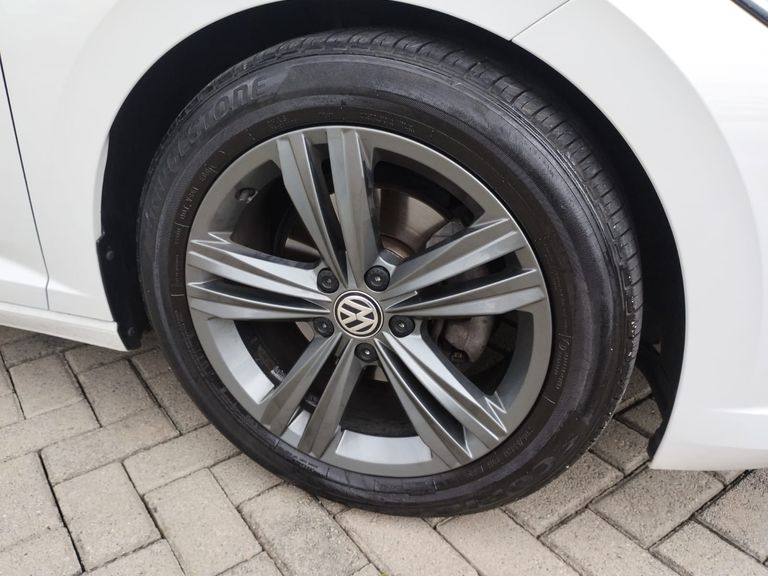 VolksWagen JETTA R-Line 250 TSI 1.4 Flex 16V Aut.