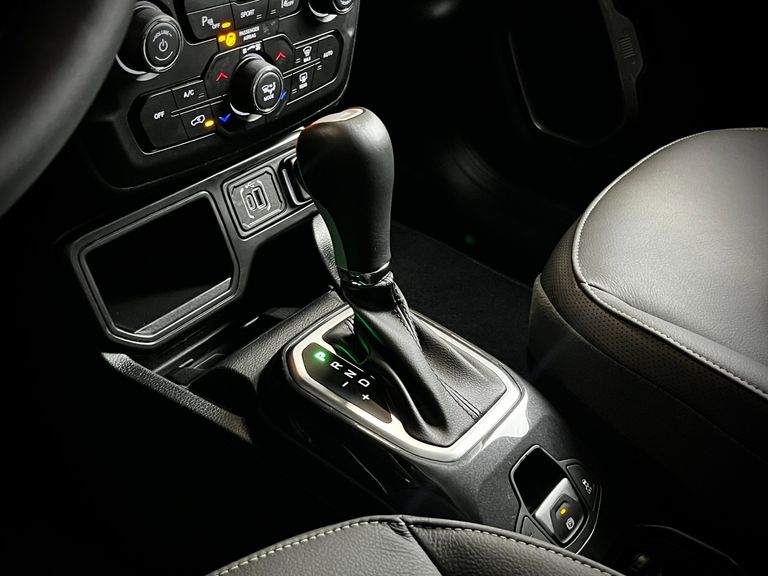 Jeep Renegade Lo. Night Eagle 1.3 TB Flex Aut