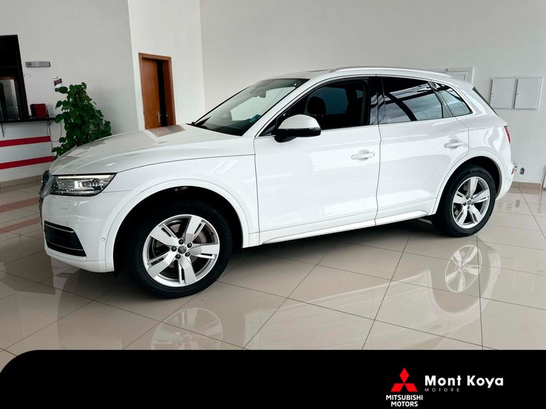 Audi Q5 Ambiente 2.0 TFSI Quattro S tronic