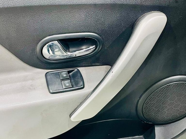 Renault LOGAN Zen Flex 1.0 12V 4p Mec.