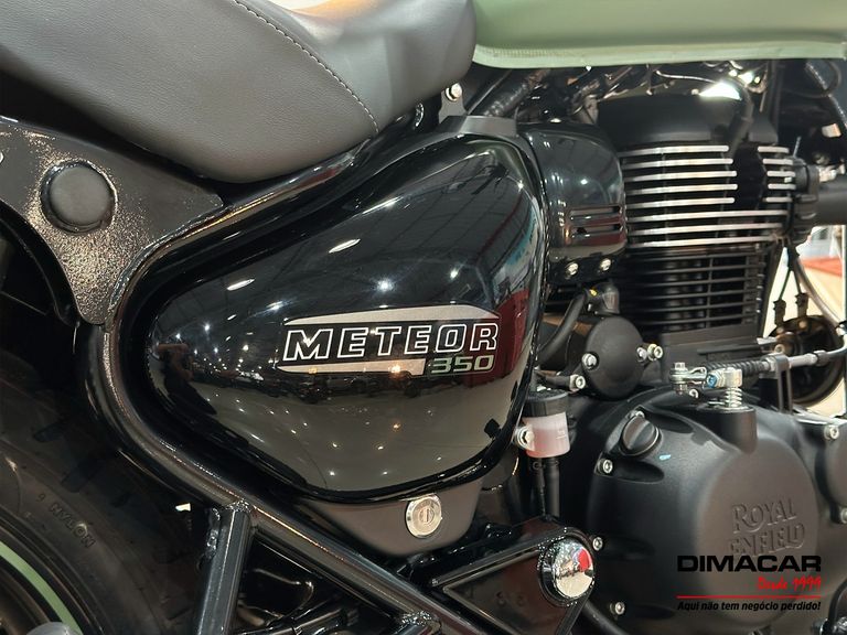 Royal Enfield Fireball Matt Green