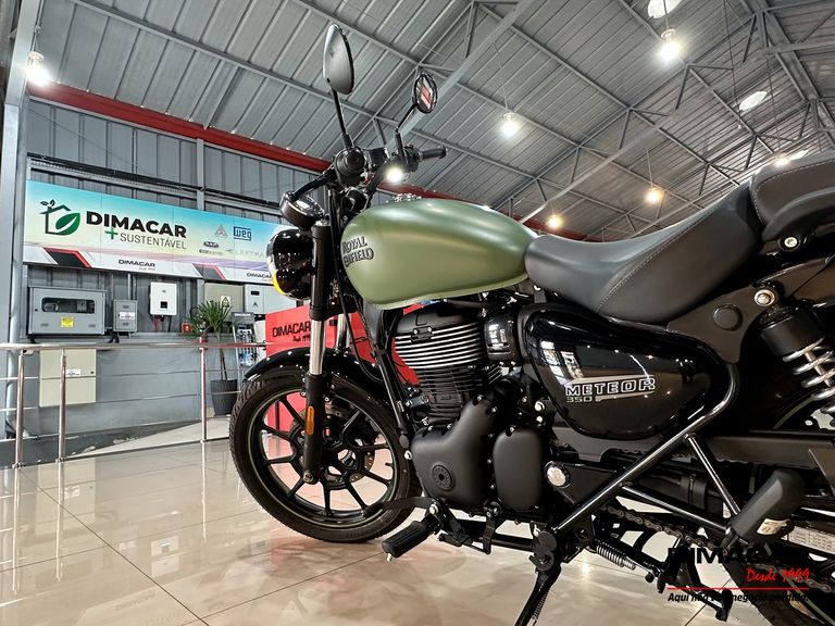 Royal Enfield Fireball Matt Green