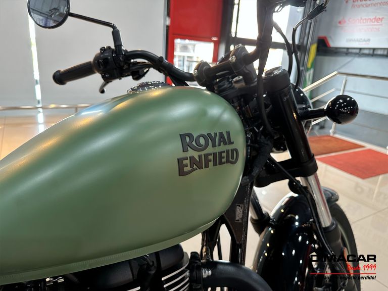 Royal Enfield Fireball Matt Green