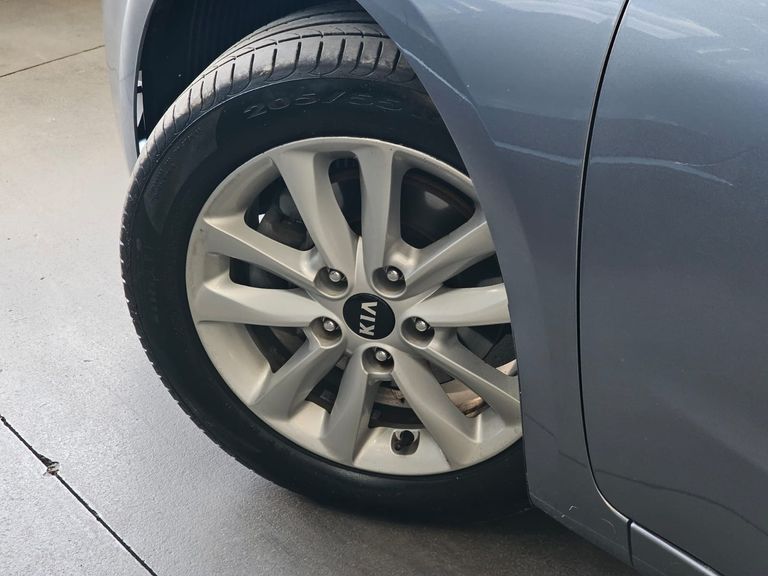 Kia Motors Cerato 1.6 16V  Flex  Aut.
